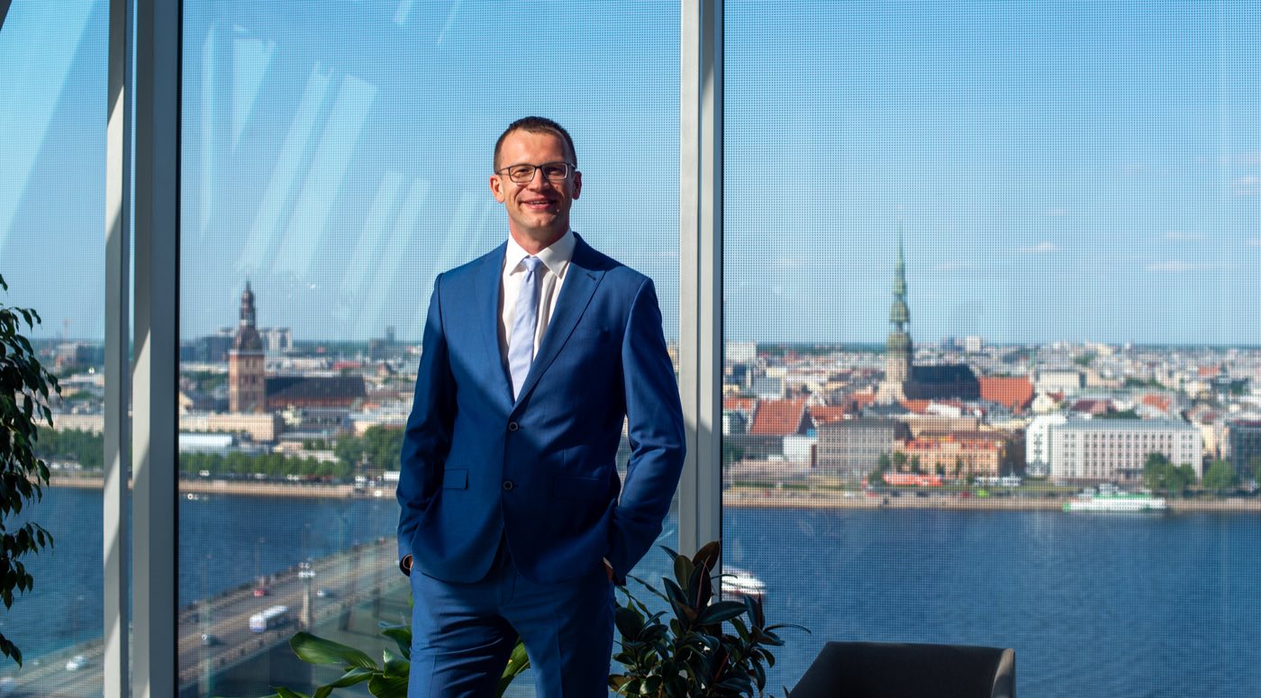 Jurijs Gončarovs, pārdošanas vadītājs